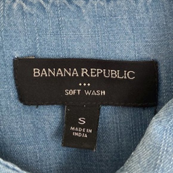 Banana Republice Tencel/Lyosell Shirt Size S - Picture 2 of 2